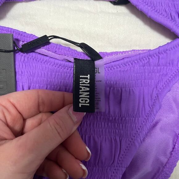 NEW Triangl Este Bikini Top in Scorch Purple Size Medium/XL - Picture 3 of 6